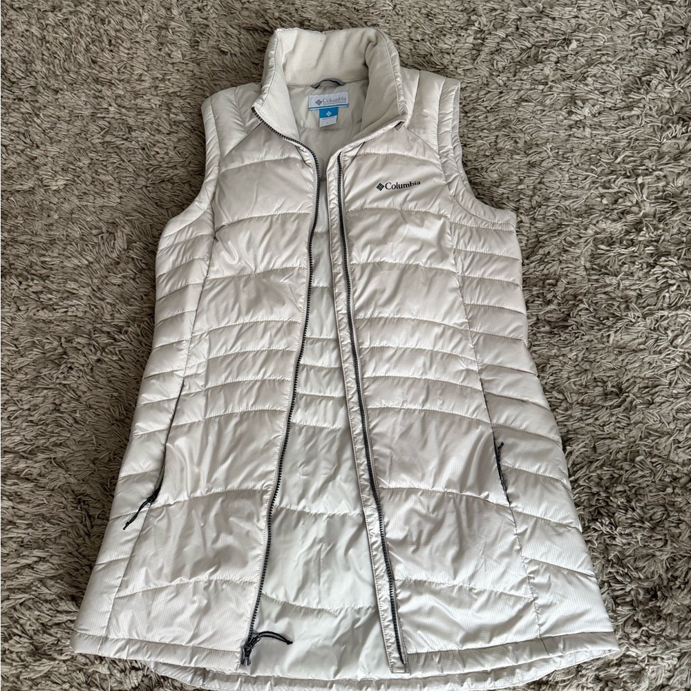 Columbia Women's Cream Quilted Vest